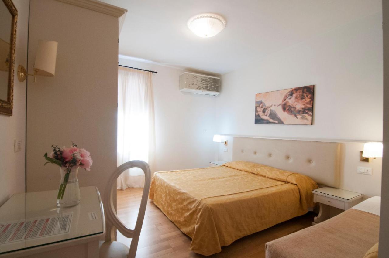 Albergo Ai Tolentini Венеция Экстерьер фото