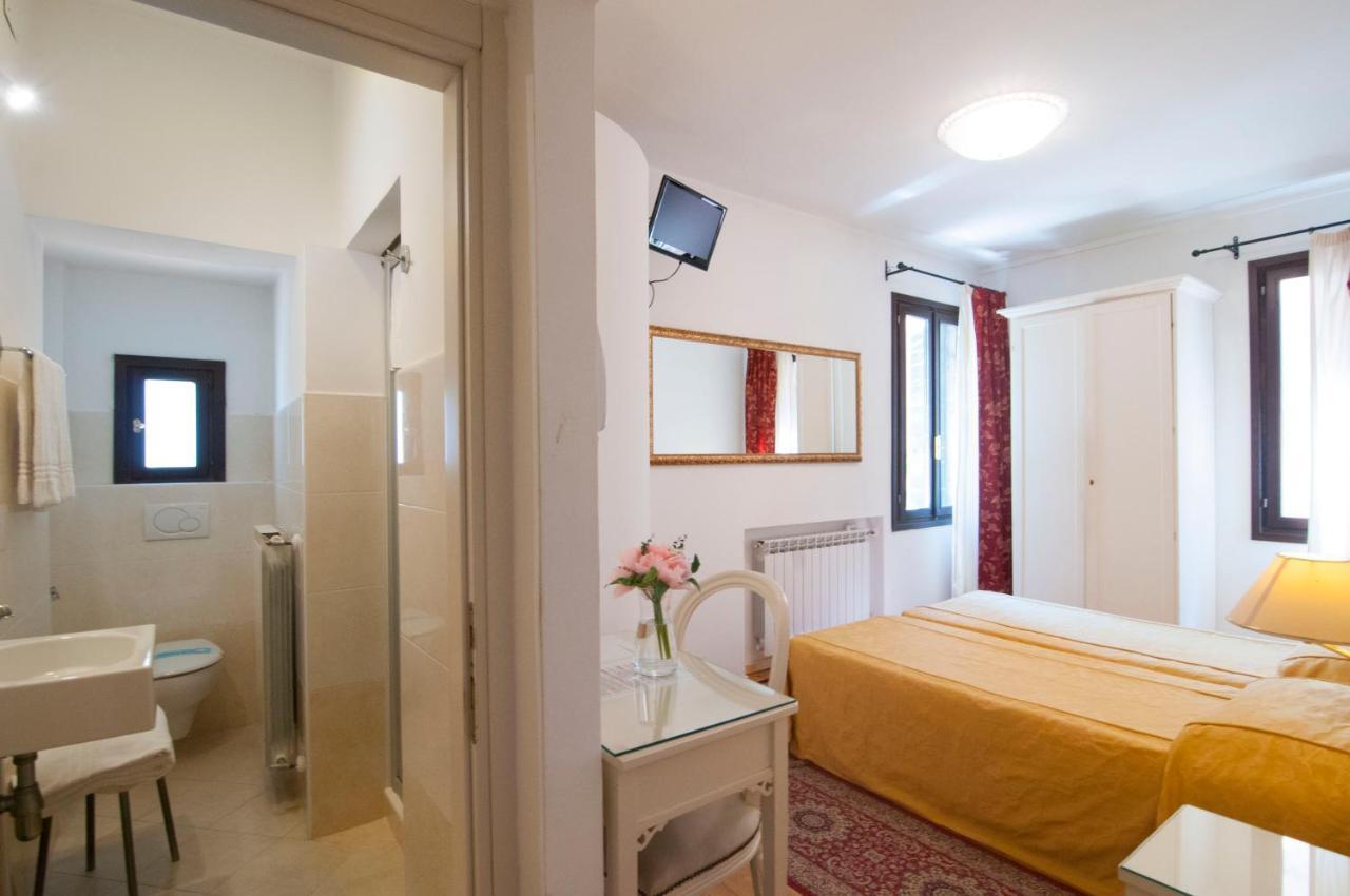 Albergo Ai Tolentini Венеция Экстерьер фото