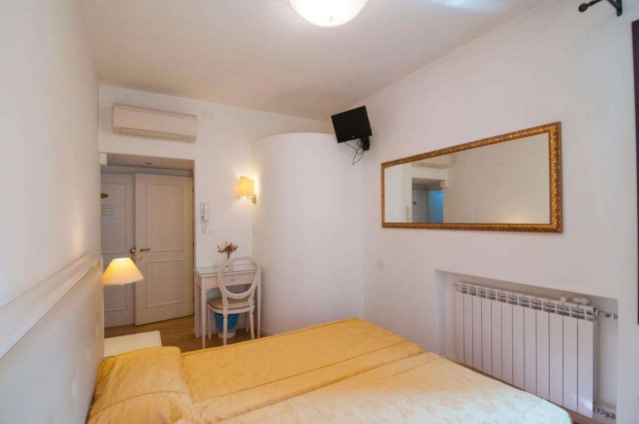 Albergo Ai Tolentini Венеция Экстерьер фото